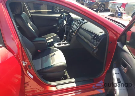 2012 Toyota Camry Se z USA, uszkodzony, nr VIN 4T1BF1FK8CU604720